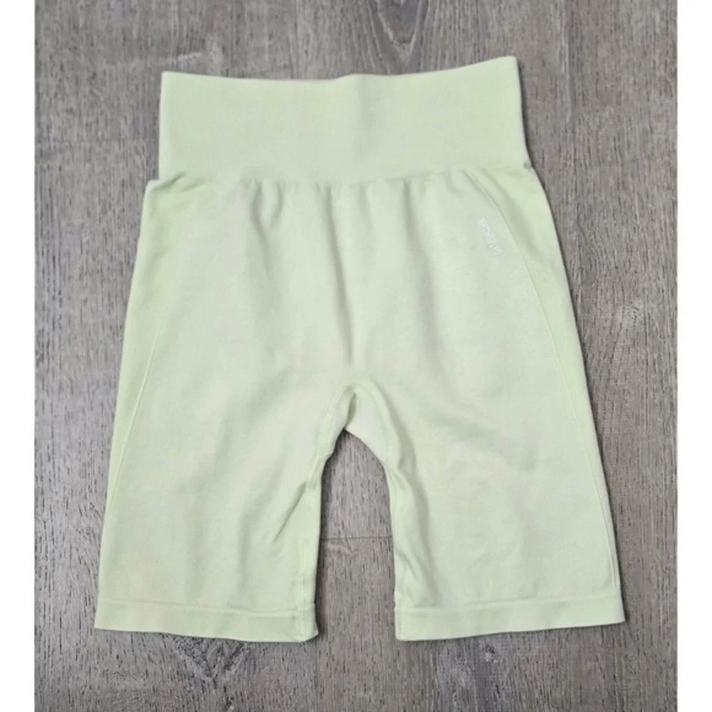 Gymshark Training Shorts Womens Medium Gym Workout Athletic‎ Activewear